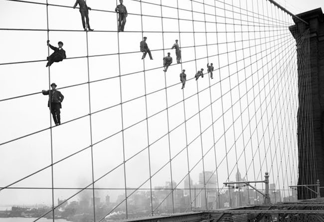 brooklyn-bridge-under-construction-1883